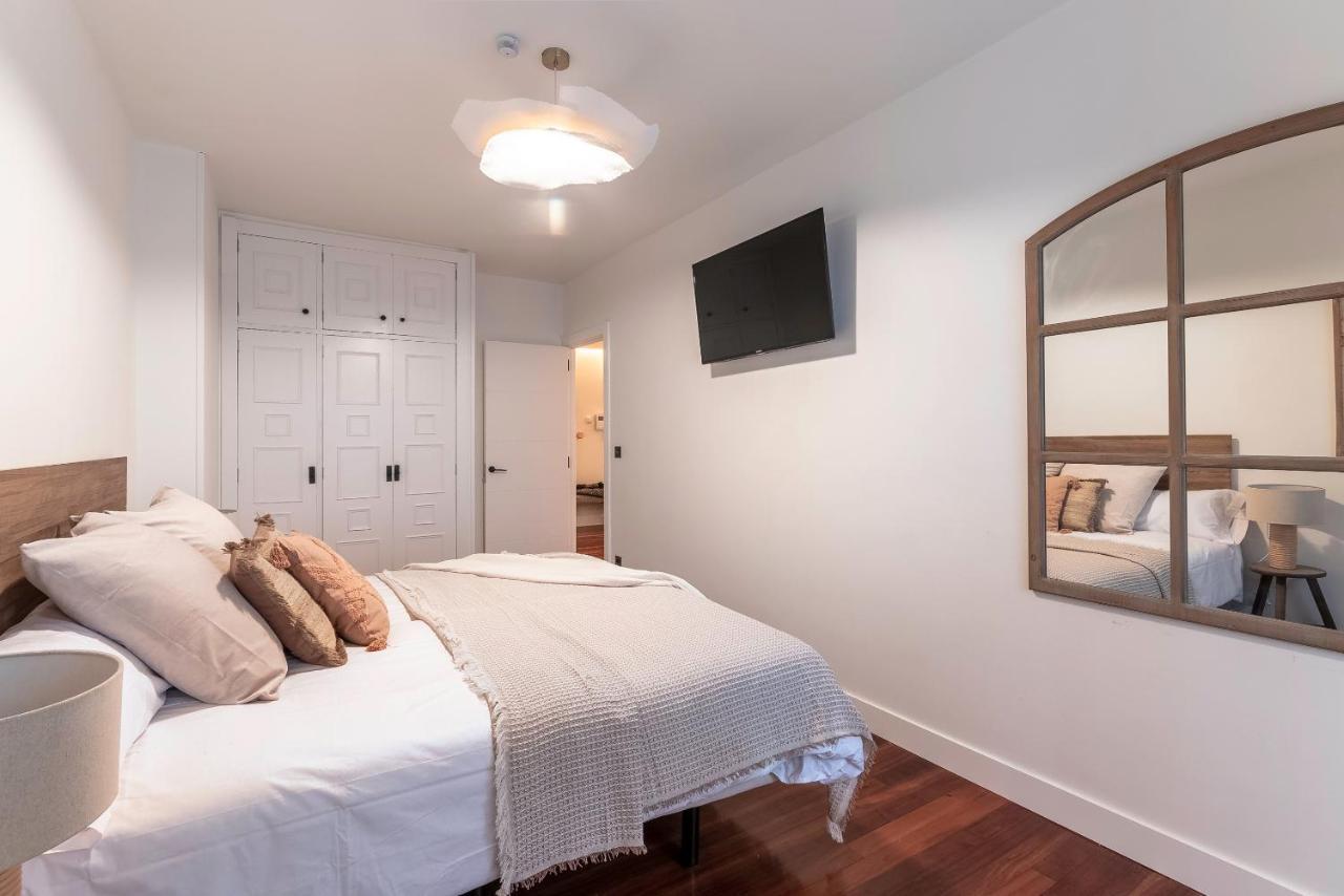 New! Lovely 4-Bedroom Loft In Bilbao Eksteriør bilde