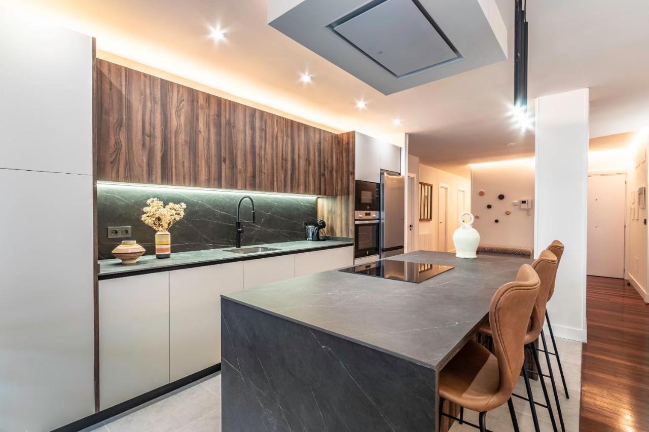 New! Lovely 4-Bedroom Loft In Bilbao Eksteriør bilde