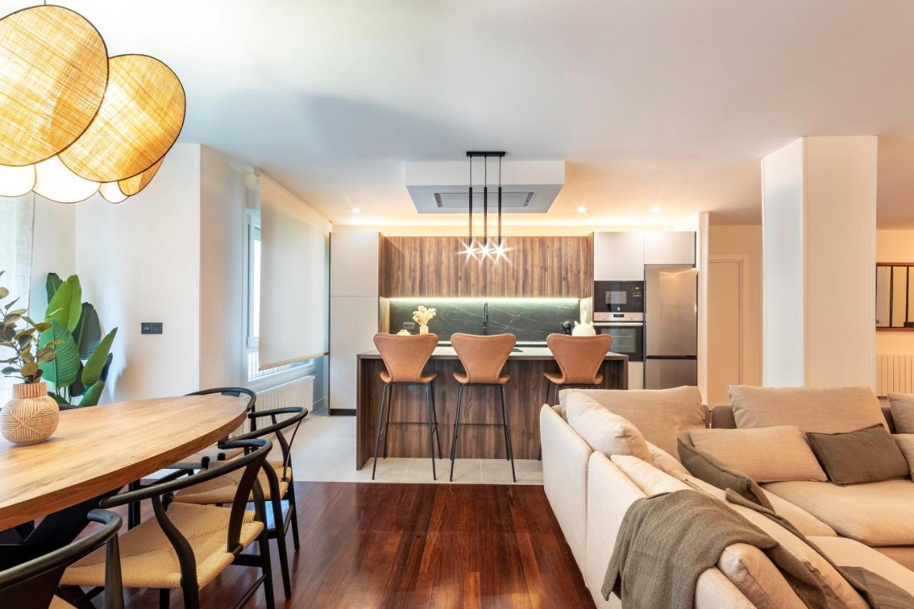 New! Lovely 4-Bedroom Loft In Bilbao Eksteriør bilde