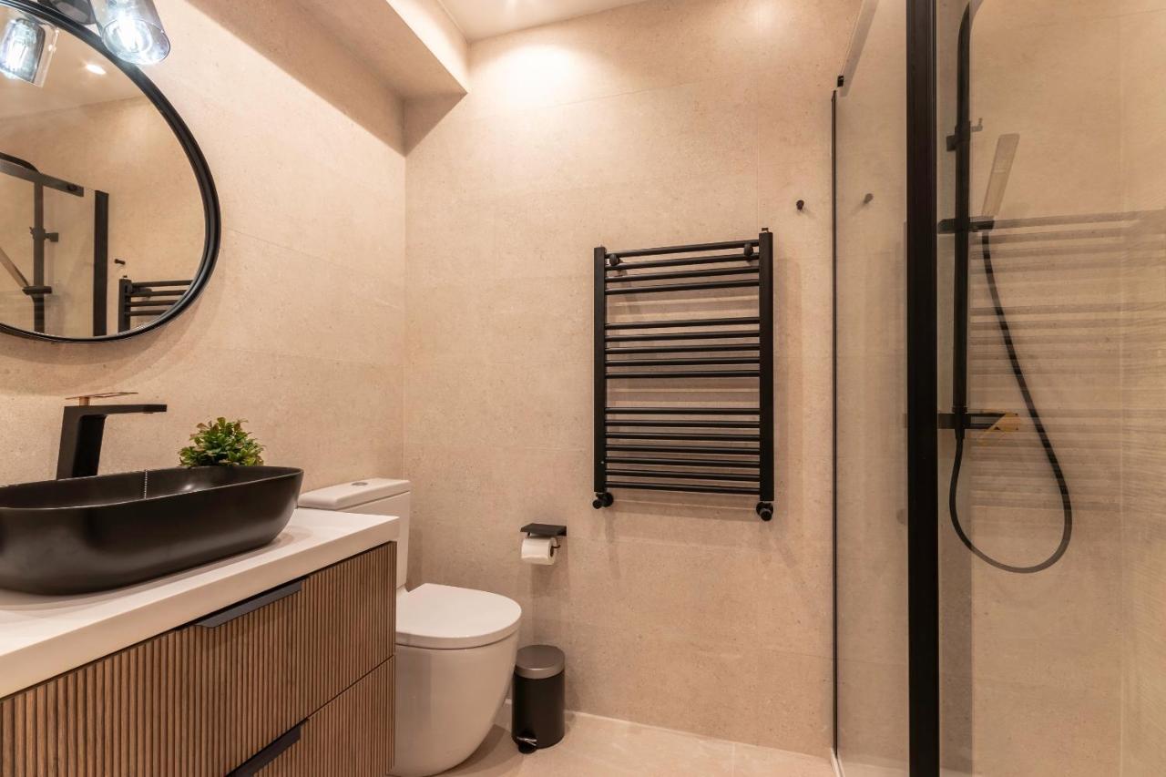 New! Lovely 4-Bedroom Loft In Bilbao Eksteriør bilde